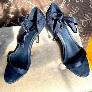💃🏻 👠 FABULOUS Stephanie McB Size 8 Black Satin Ballerina Stilettos